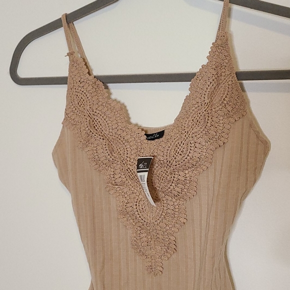 Rue21 Tan Crochet Ribbed Bodysuit XS NWT - Picture 5 of 6